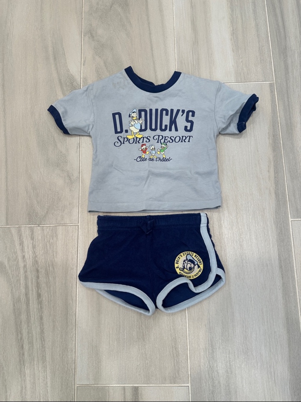 H&M 2T Disney Donald Duck Sports Resort Tee & Terry Cloth Shorts Light Blue Navy